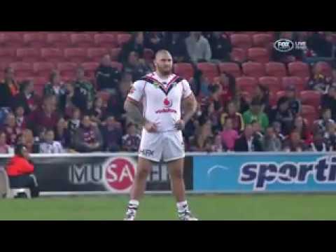 Rugger pissing in his shorts