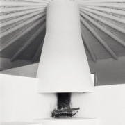 deestijl:    Architect Alberto Ponis📷 courtesy @ad_italia...